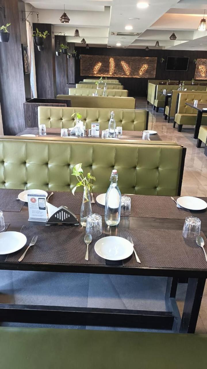 Hotel Shivalik - Mehsana Mahesana 외부 사진
