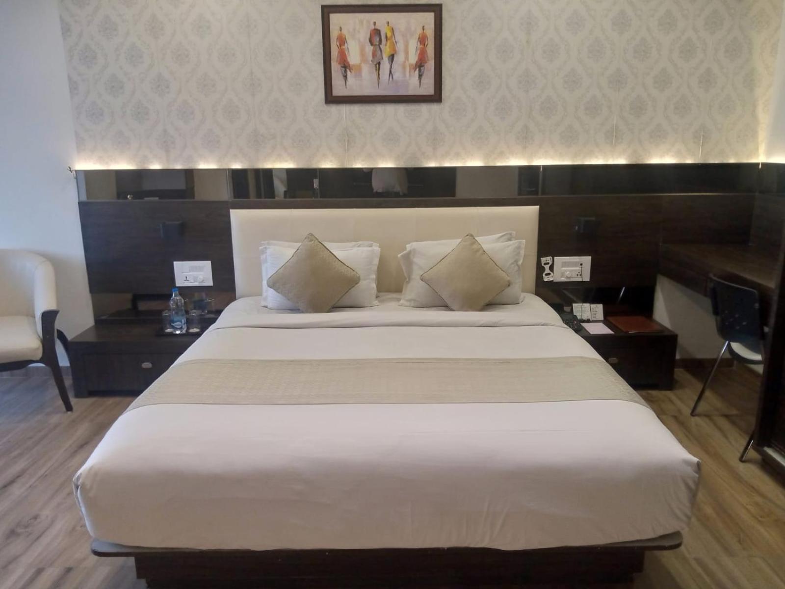 Hotel Shivalik - Mehsana Mahesana 외부 사진
