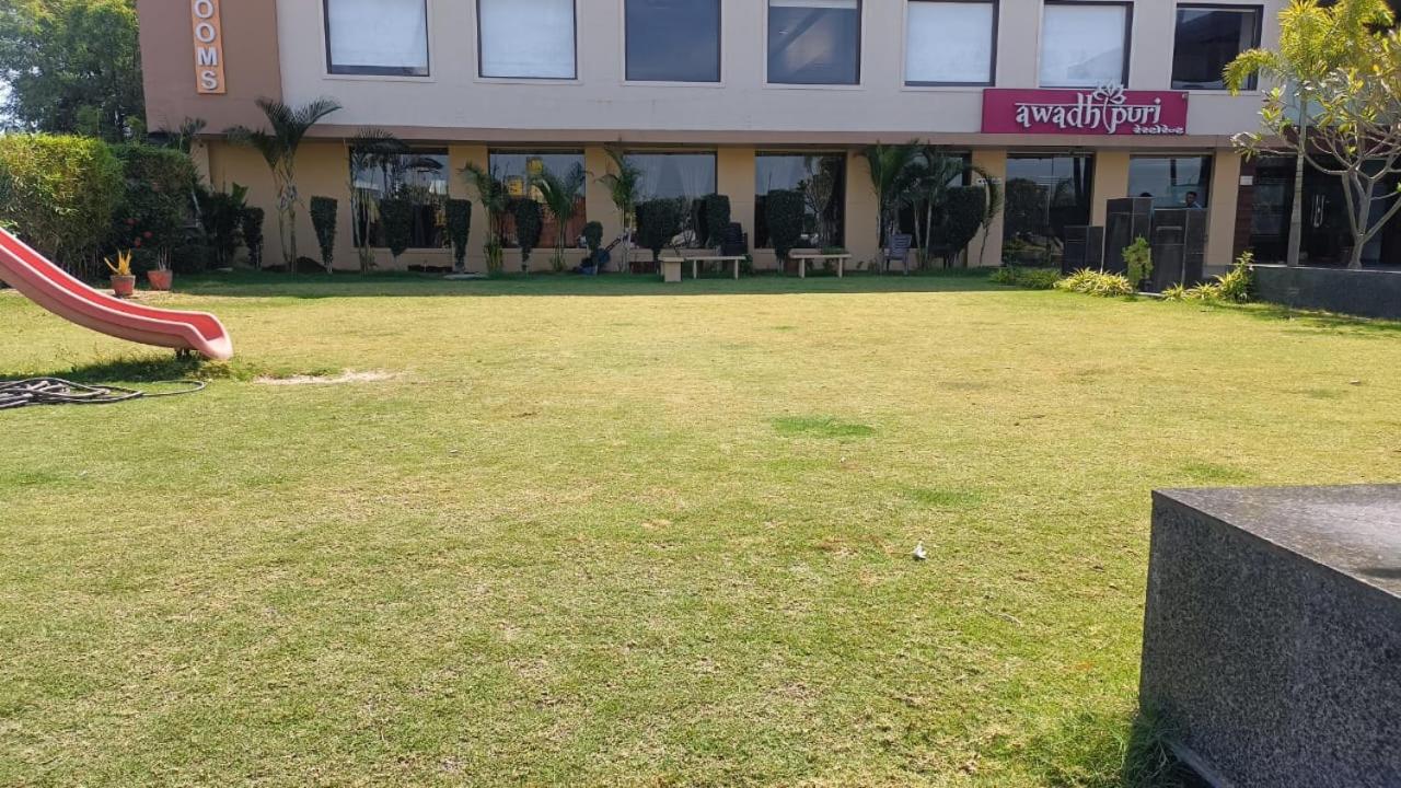 Hotel Shivalik - Mehsana Mahesana 외부 사진