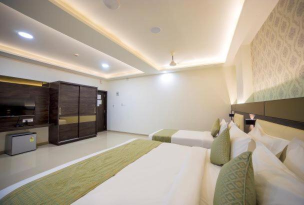 Hotel Shivalik - Mehsana Mahesana 외부 사진