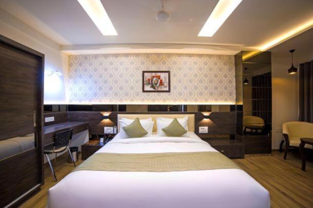 Hotel Shivalik - Mehsana Mahesana 외부 사진